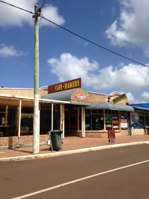 Golden Wattle Cafe Bakery - Accommodation Brunswick Heads 2