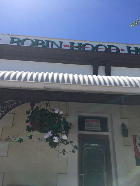 Robin Hood Hotel - Accommodation Brunswick Heads 9