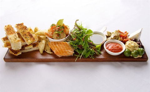 Pine & Bamboo Chinese Restaurant - Accommodation Brunswick Heads 8