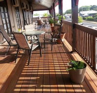 Commercial Hotel Clermont - Accommodation Brunswick Heads