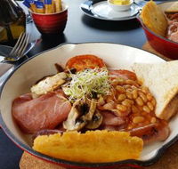 de Millaa's Coffee Shop - Accommodation Brunswick Heads