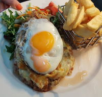 The Home Hotel Bistro - Accommodation Brunswick Heads