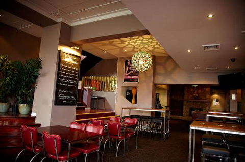Palace Hotel - Accommodation Brunswick Heads 0