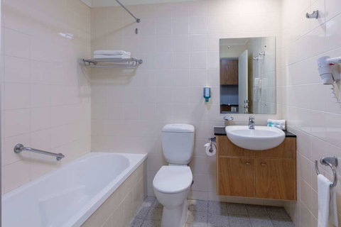 Nesuto Canberra Apartment Hotel - Accommodation Brunswick Heads 4
