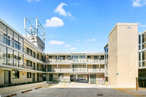 Quality Inn Sunshine Haberfield - Accommodation Brunswick Heads 4