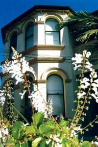 Admiral Collingwood Lodge - Accommodation Brunswick Heads 0