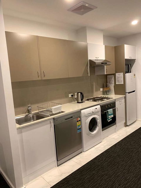 Adelaide Dress Circle Apartments - Accommodation Brunswick Heads 2