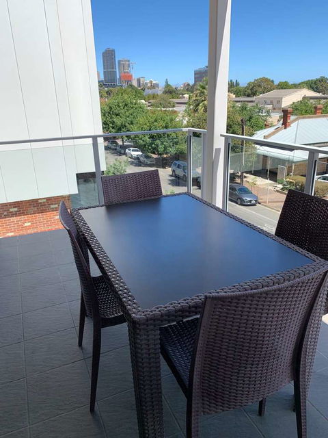 Adelaide Dress Circle Apartments - Accommodation Brunswick Heads 8