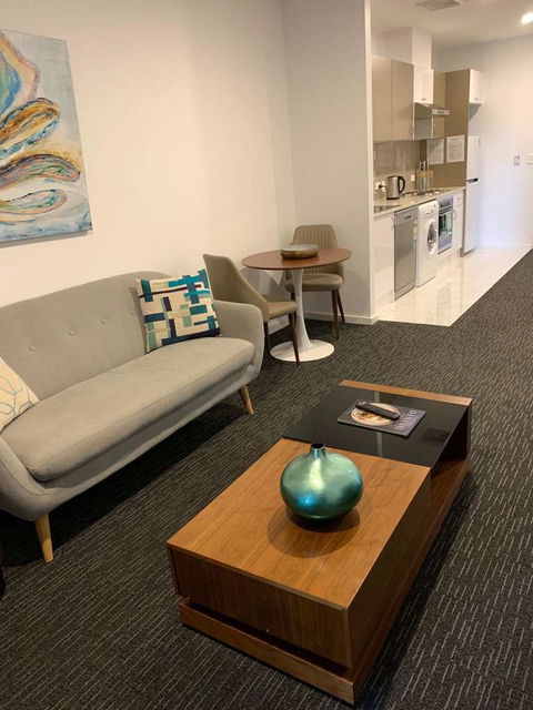 Adelaide Dress Circle Apartments - Accommodation Brunswick Heads 9