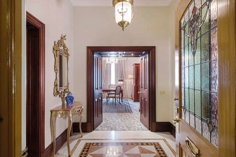 The Hotel Windsor - Accommodation Brunswick Heads 1