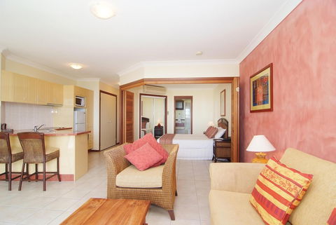 At Waters Edge Resort - Accommodation Brunswick Heads 2