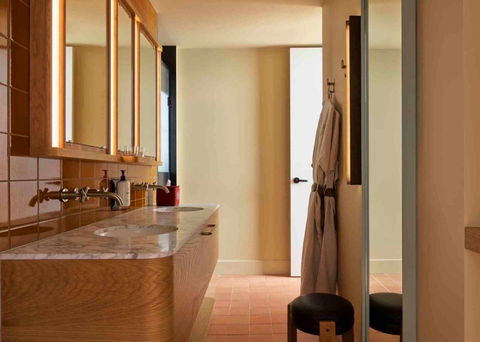 ACE Hotel Sydney - Accommodation Brunswick Heads 9