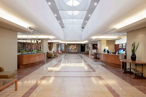 DoubleTree By Hilton Esplanade Darwin - Accommodation Brunswick Heads 2