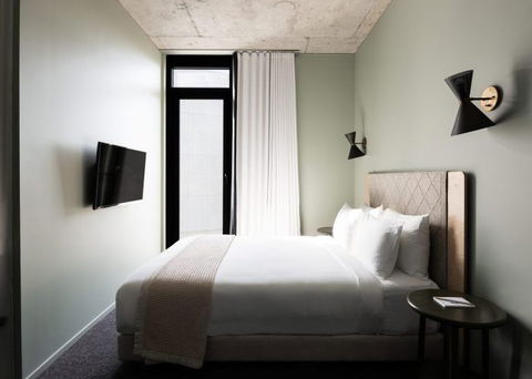 Alex Hotel, Perth - Accommodation Brunswick Heads 2