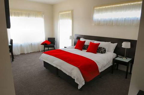 York Cove - Accommodation Brunswick Heads 1