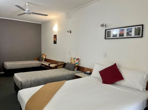 Ayr Traveller's Motel - Accommodation Brunswick Heads 12