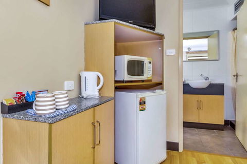 Econo Lodge Karratha - Accommodation Brunswick Heads 9