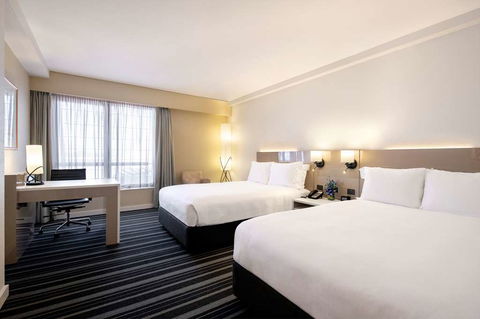 DoubleTree by Hilton Esplanade Darwin - Accommodation Brunswick Heads 3