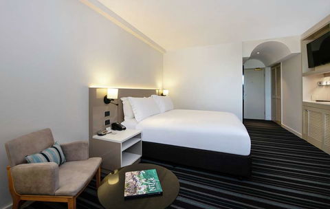 DoubleTree by Hilton Esplanade Darwin - Accommodation Brunswick Heads 16