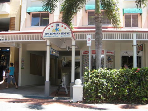 Macrossan House Boutique Holidays Apts - Accommodation Brunswick Heads 1