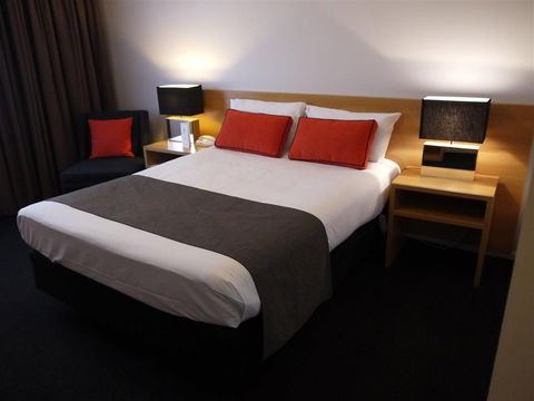 Alpha Hotel Canberra - Accommodation Brunswick Heads 0