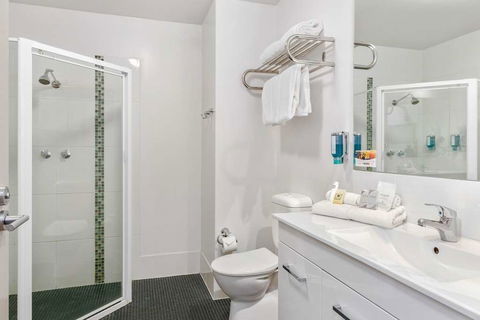 Quality Hotel Dickson - Accommodation Brunswick Heads 3