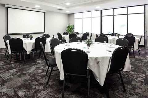 Quality Hotel Dickson - Accommodation Brunswick Heads 10