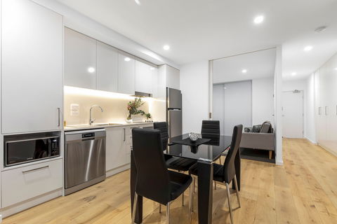 Astra Apartments Newcastle - Accommodation Brunswick Heads 2