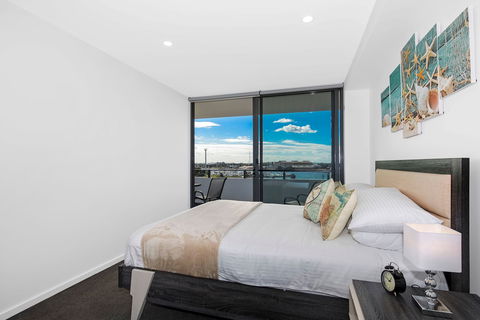 Astra Apartments Newcastle - Accommodation Brunswick Heads 10