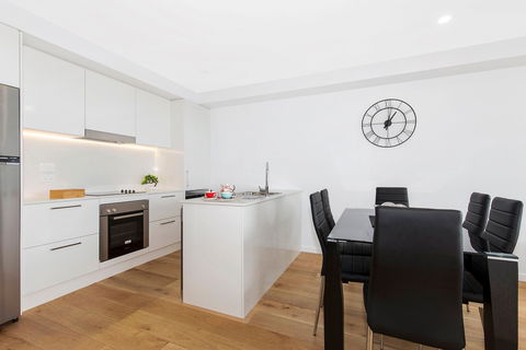 Astra Apartments Newcastle - Accommodation Brunswick Heads 11