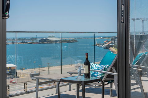 Astra Apartments Newcastle - Accommodation Brunswick Heads 15