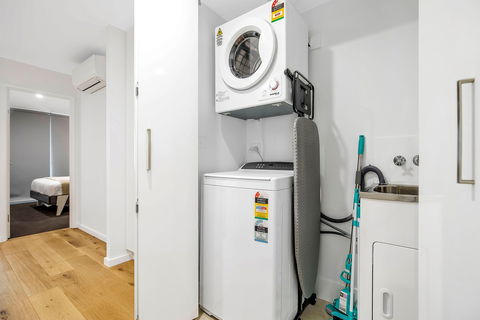 Astra Apartments Newcastle - Accommodation Brunswick Heads 16