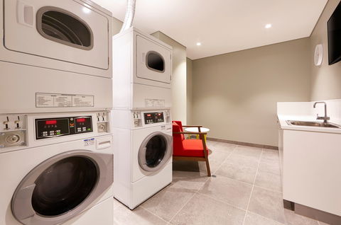 Holiday Inn Express Newcastle - Accommodation Brunswick Heads 16