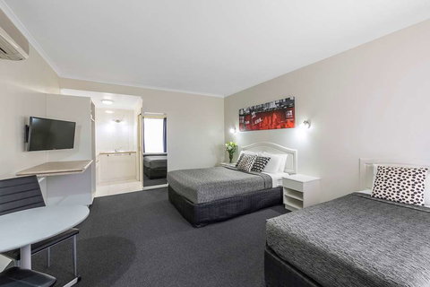 Best Western Cathedral Motor Inn - Accommodation Brunswick Heads 6