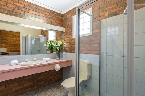 Best Western Cathedral Motor Inn - Accommodation Brunswick Heads 10