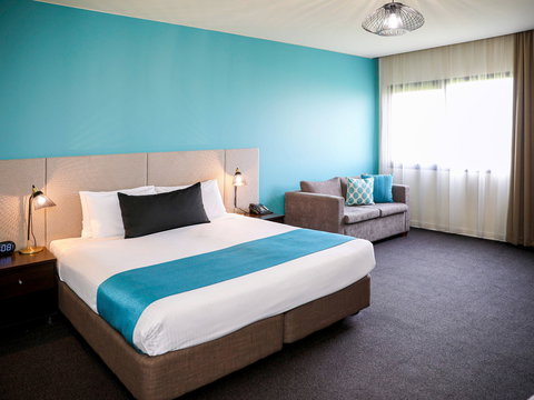 Mantra Melbourne Melton - Accommodation Brunswick Heads 0