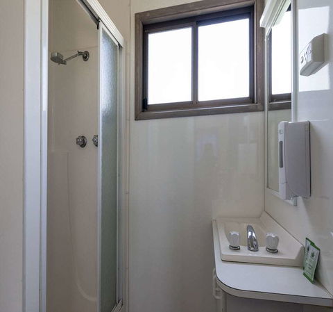 BIG4 Albury Tourist Park - Accommodation Brunswick Heads 1