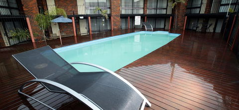 Warrnambool Central Court - Accommodation Brunswick Heads 2