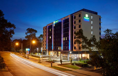 Holiday Inn Express Sydney Macquarie Pk - Accommodation Brunswick Heads 0