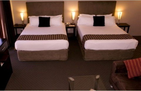 Joondalup City Hotel - Accommodation Brunswick Heads 1
