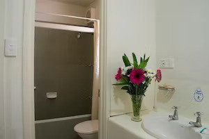 Roebuck Bay Hotel - Accommodation Brunswick Heads 2