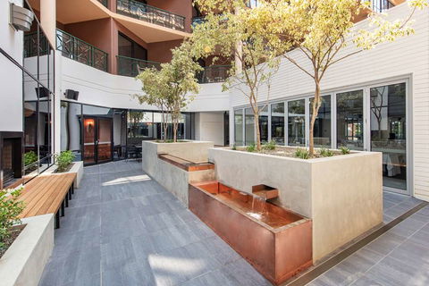 Amora Hotel Riverwalk Melbourne - Accommodation Brunswick Heads 2