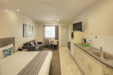 Roma Central Motel - Accommodation Brunswick Heads 0