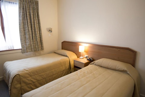 University House - ANU - Accommodation Brunswick Heads 1