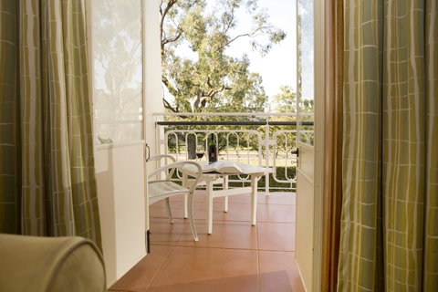 University House - ANU - Accommodation Brunswick Heads 5