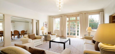 Hyatt Hotel Canberra - A Park Hyatt Hotel - Accommodation Brunswick Heads 7