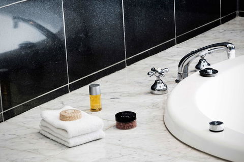 Hyatt Hotel Canberra - A Park Hyatt Hotel - Accommodation Brunswick Heads 42