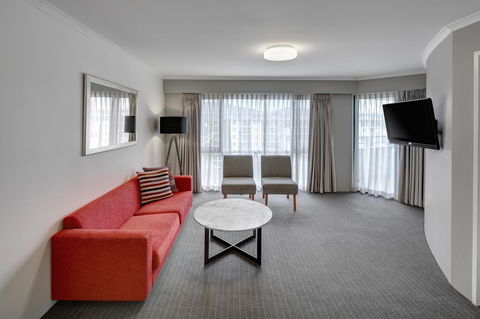 Adina Serviced Apartments Canberra James Court - Accommodation Brunswick Heads 5
