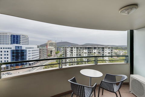 Adina Serviced Apartments Canberra James Court - Accommodation Brunswick Heads 9