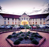 Mercure Canberra - Accommodation Brunswick Heads